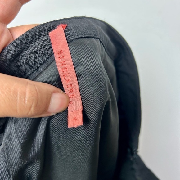 SINCLAIRE BLACK FLARE Pleated Zip Back Knee length Skirt Size 4 - Picture 7 of 11